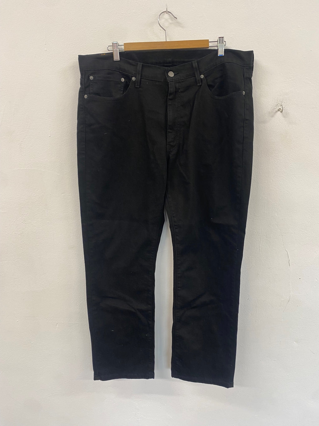 Fabulous Levi's 514 38/30 straight leg stretch Jeans 38S Black ES609