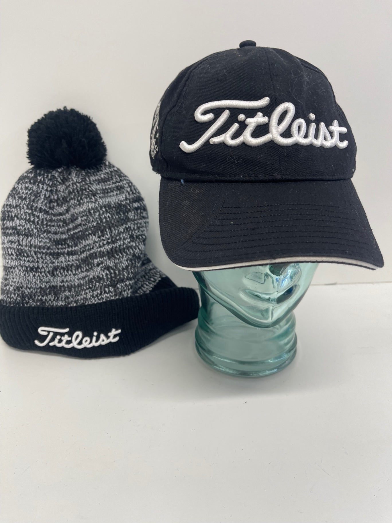 Fabulous Titleist Hats bobble & gold cap L Gray/Black #3 ES609