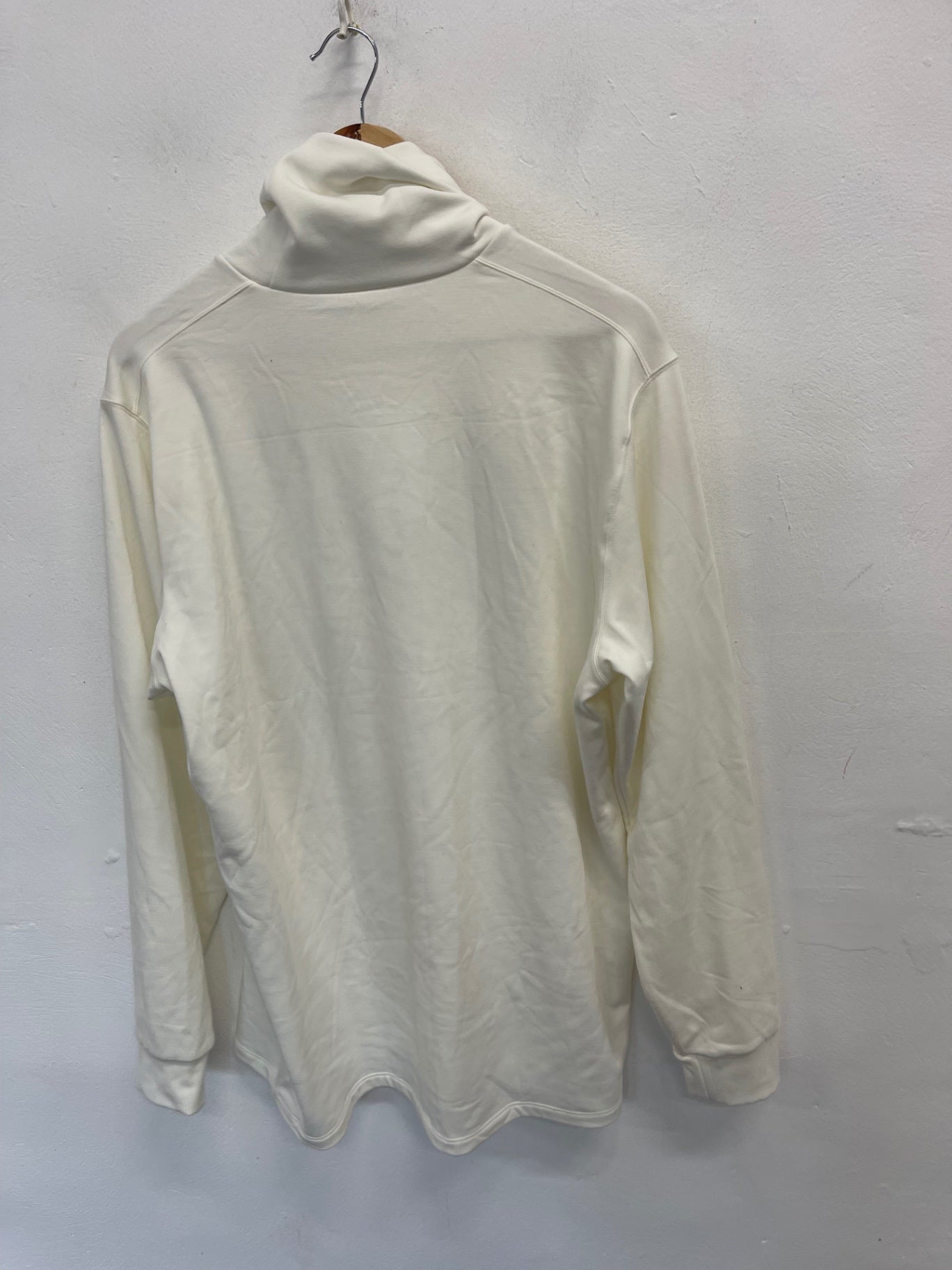 Fabulous Uniqlo Long sleeve ultra thermal heat top UK XL Cream ES609
