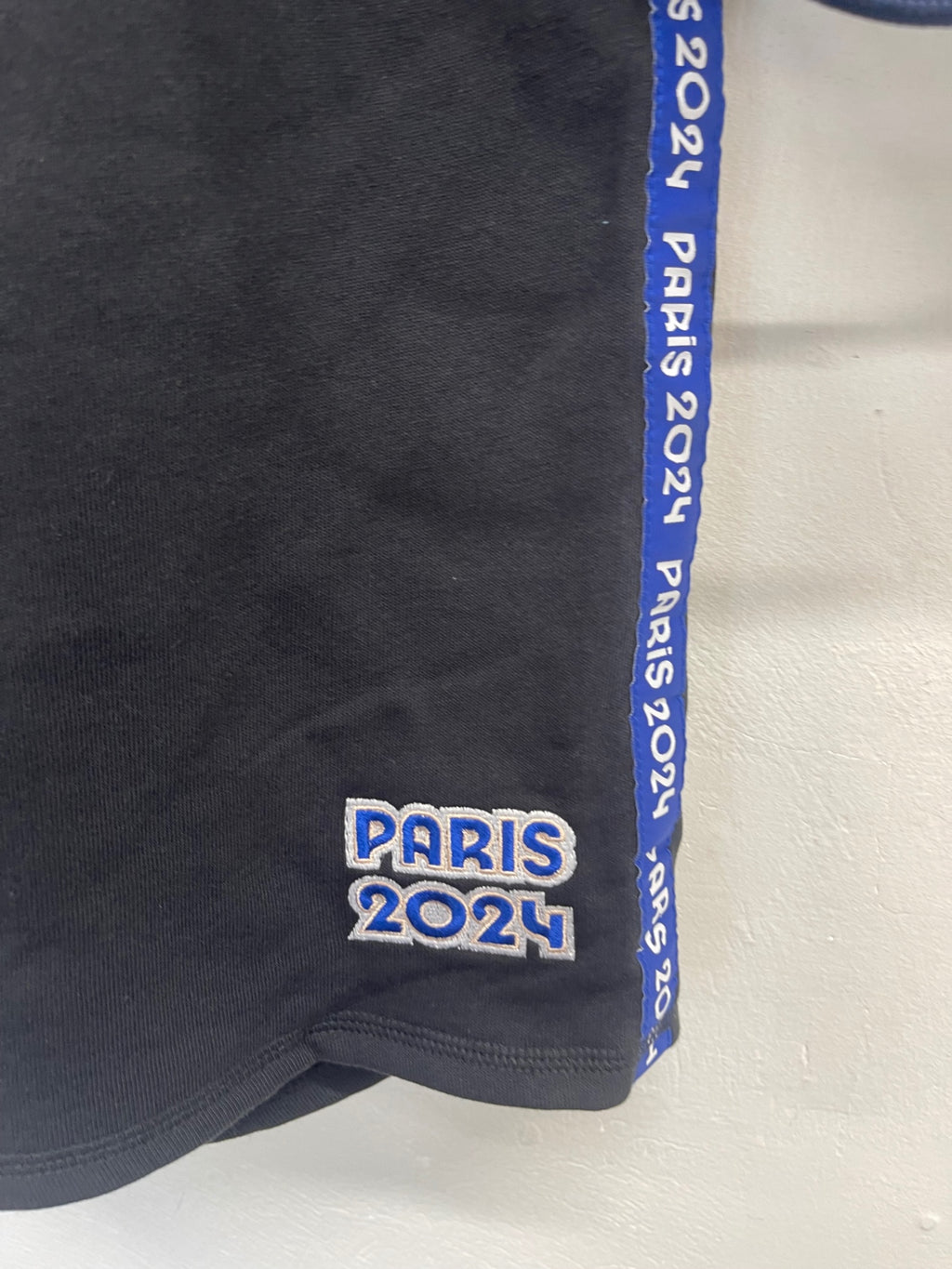 Fabulous Adidas Sports Paris Olympics Bundle XL Black #4 ES609