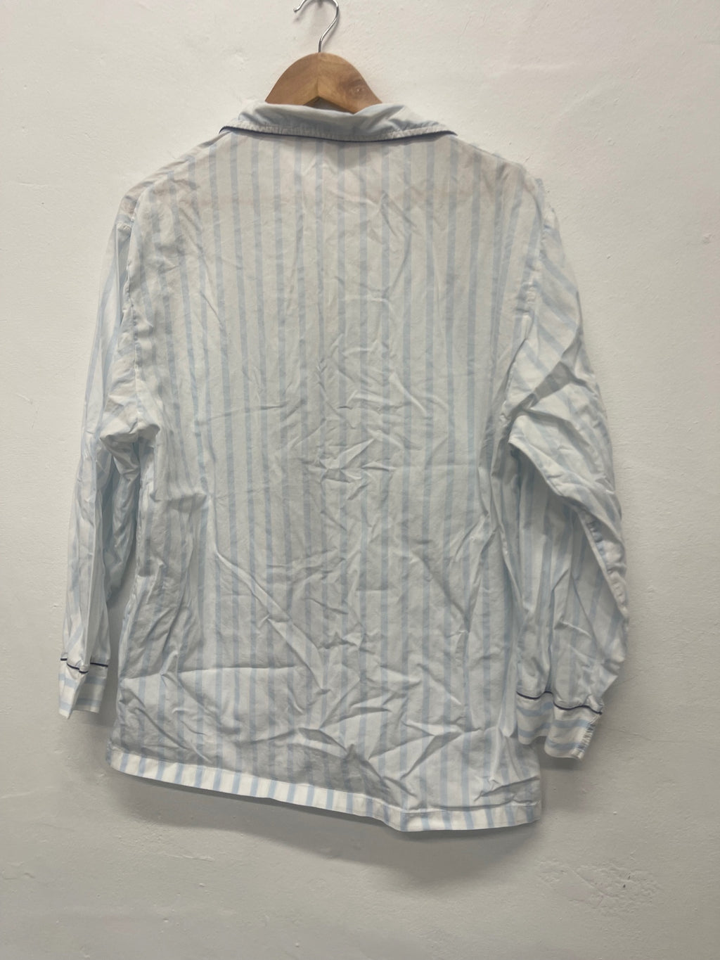 Fabulous L.Tavernier pyjama Shirt UkM White & light blue FK608
