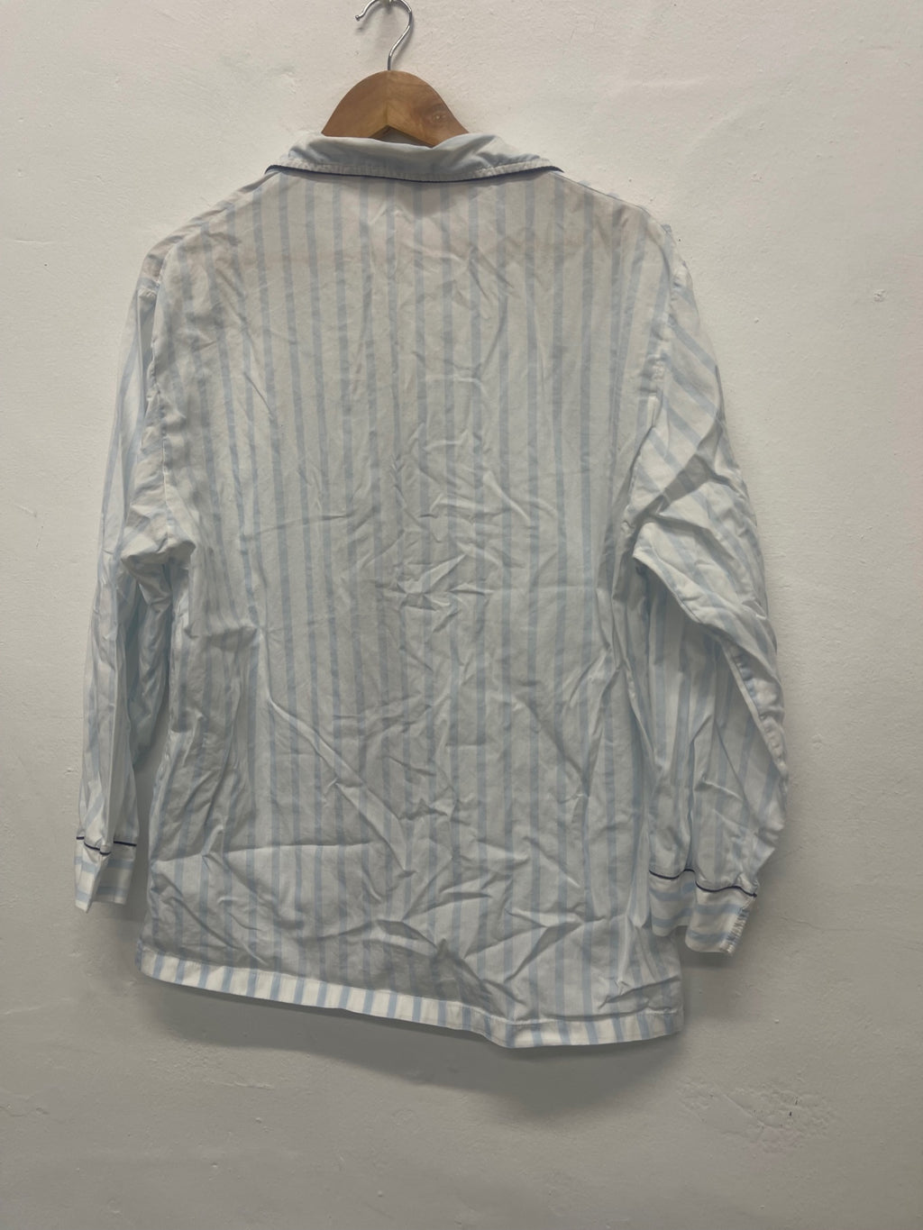 Fabulous L.Tavernier pyjama Shirt UkM White & light blue FK608