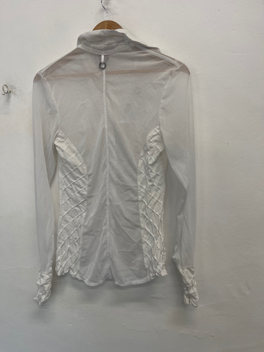 Fabulous The Queen Shirt sheer sleeves fun UKL White KW605