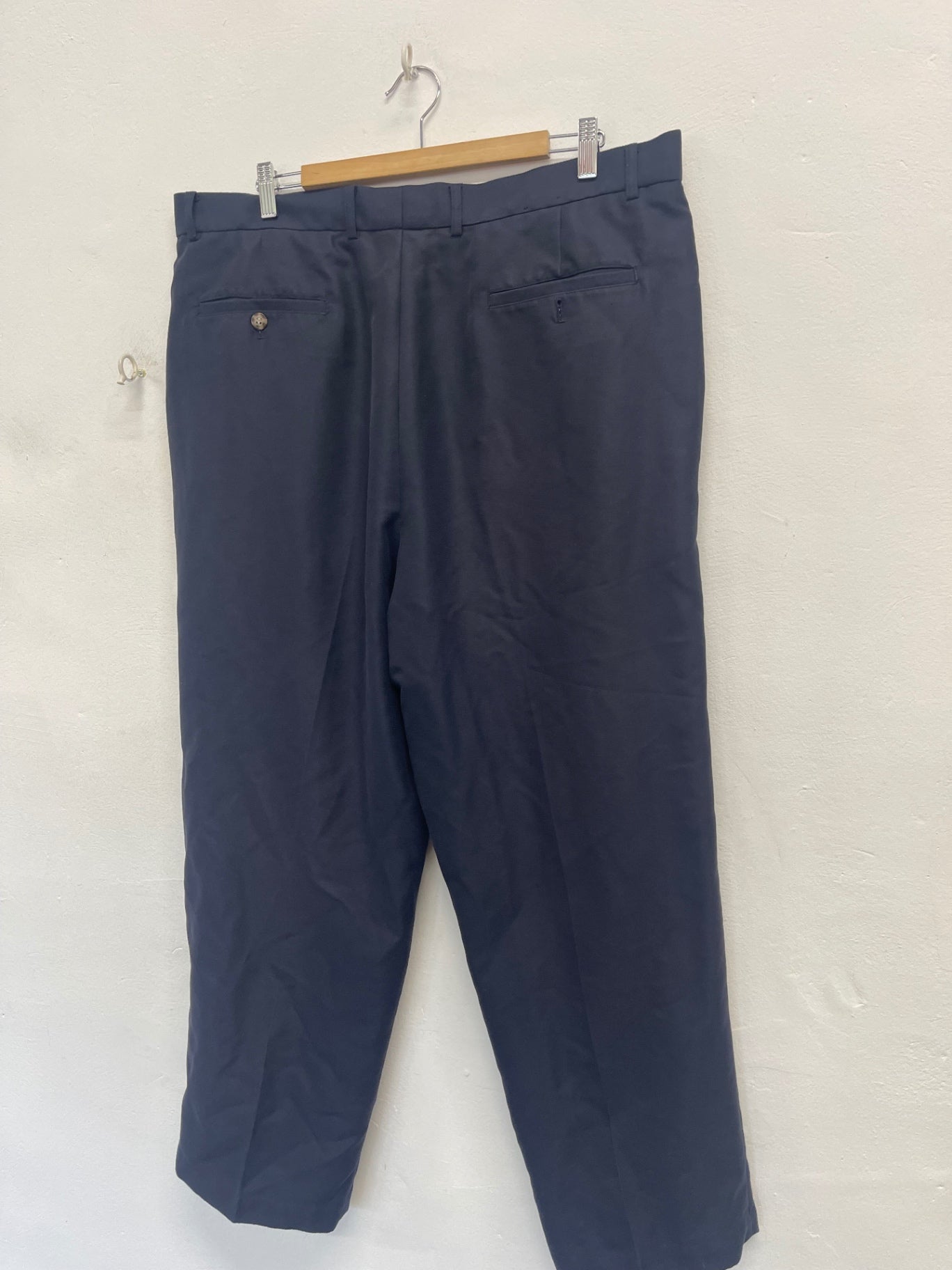 Fabulous Greg Norman golf trousers  40X30 Navy Blue ES609
