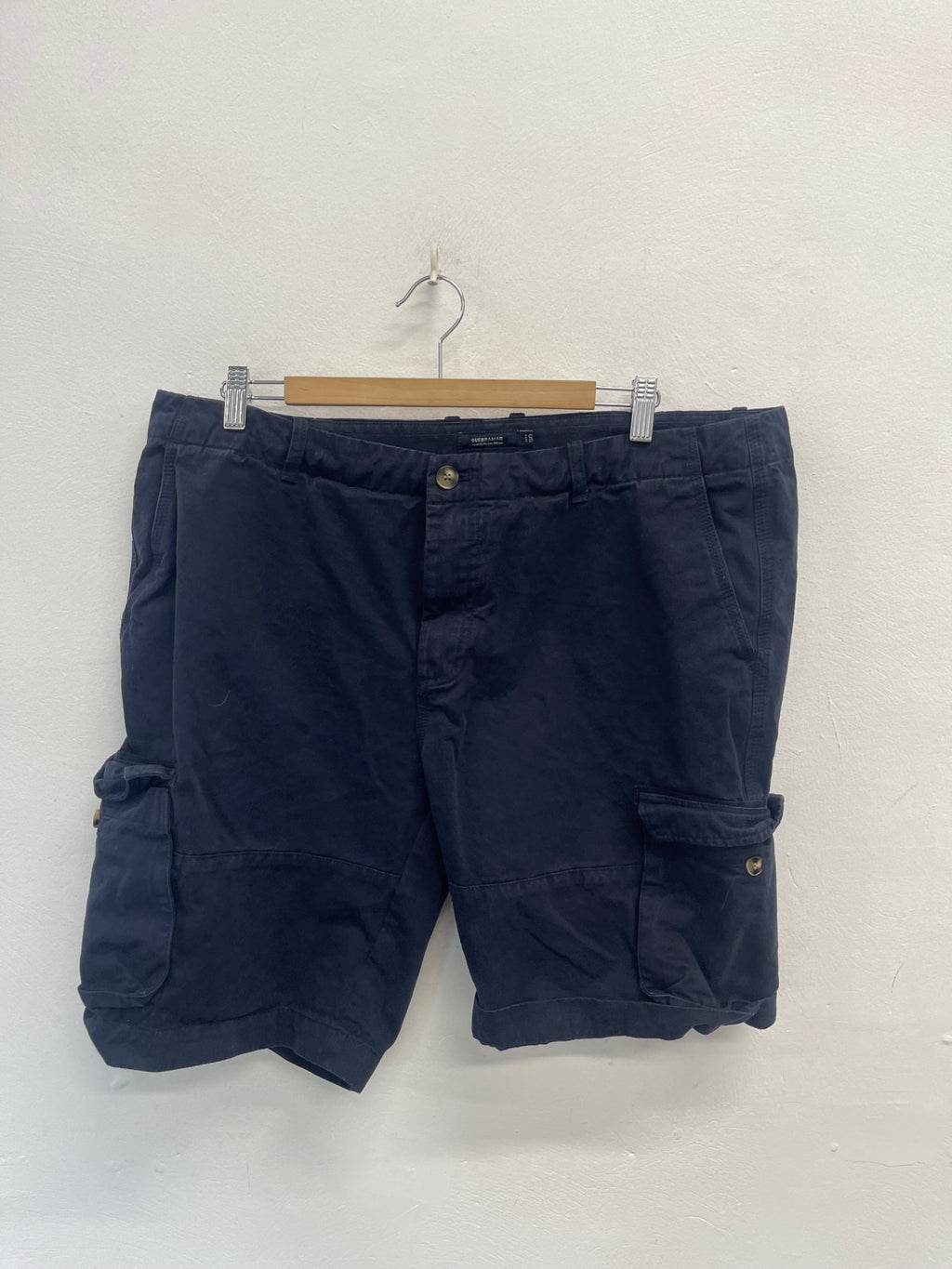 Fabulous QUEBRAMAR golf Shorts Uk38 Dark Blue ES609