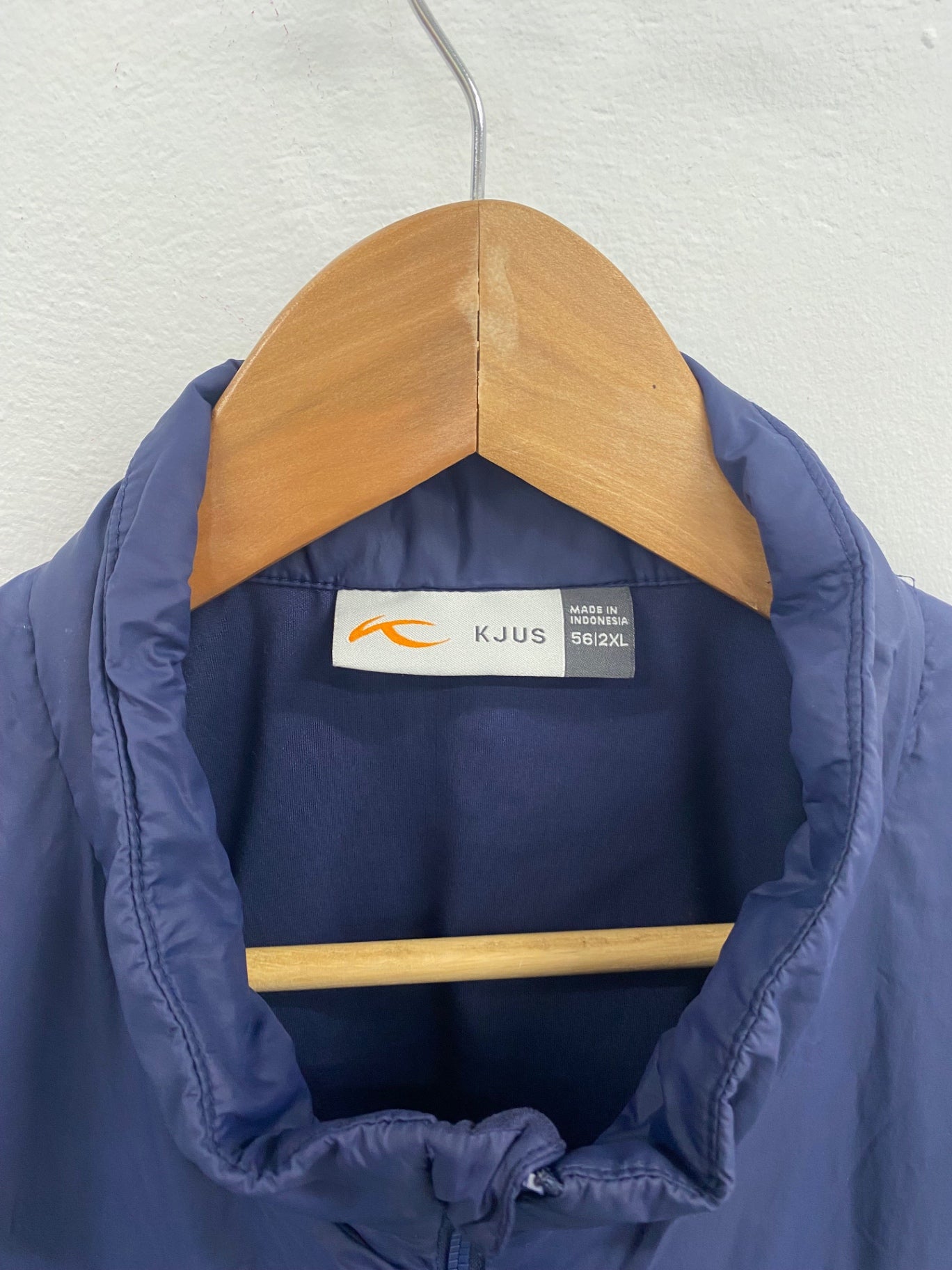 Awesome Kjus radiation gilet navy XXL Crail Golfing Society ES609