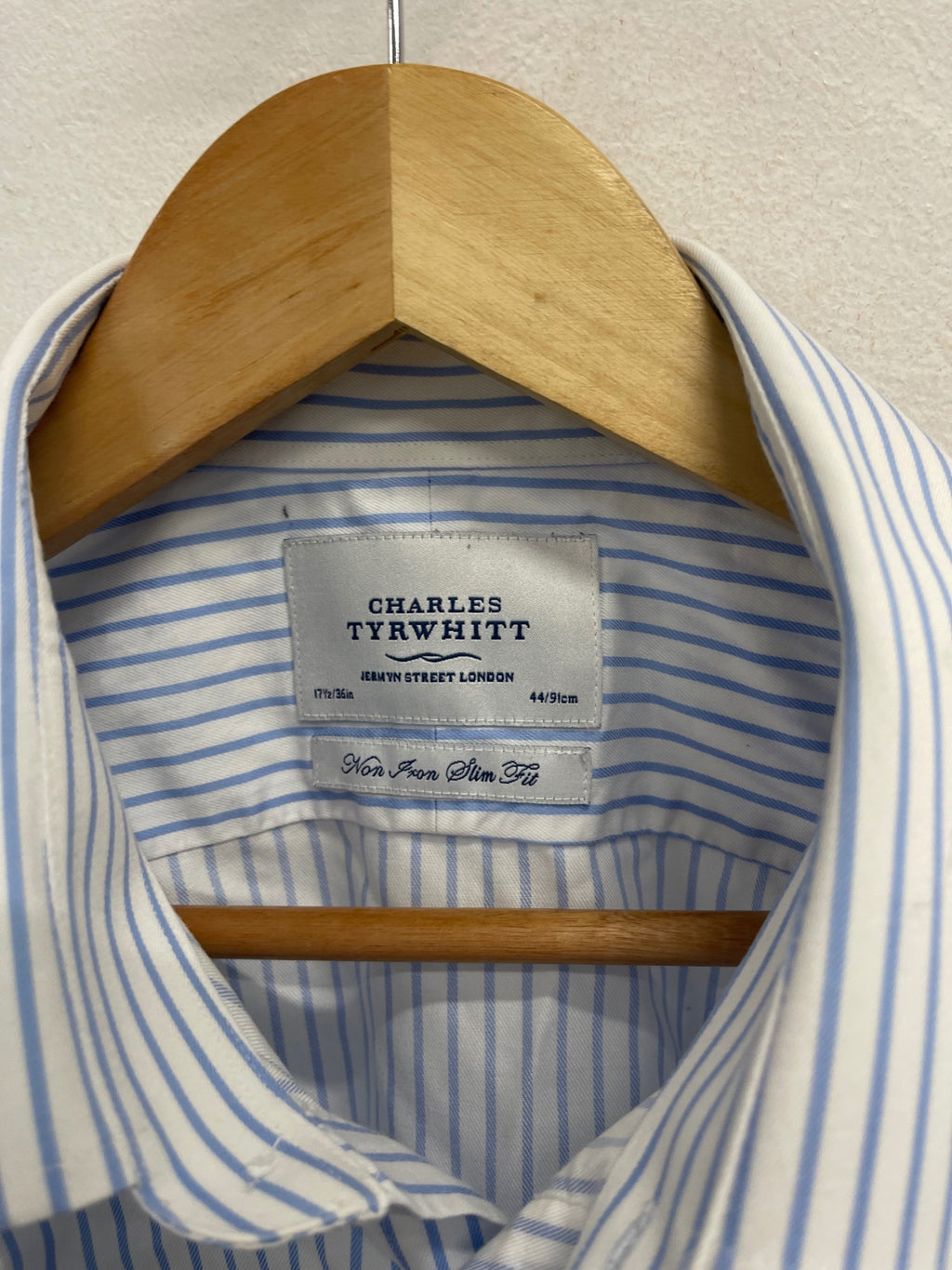 Fabulous Charles Tyrwitt striped classic Shirt 17.5" White & blue ES609
