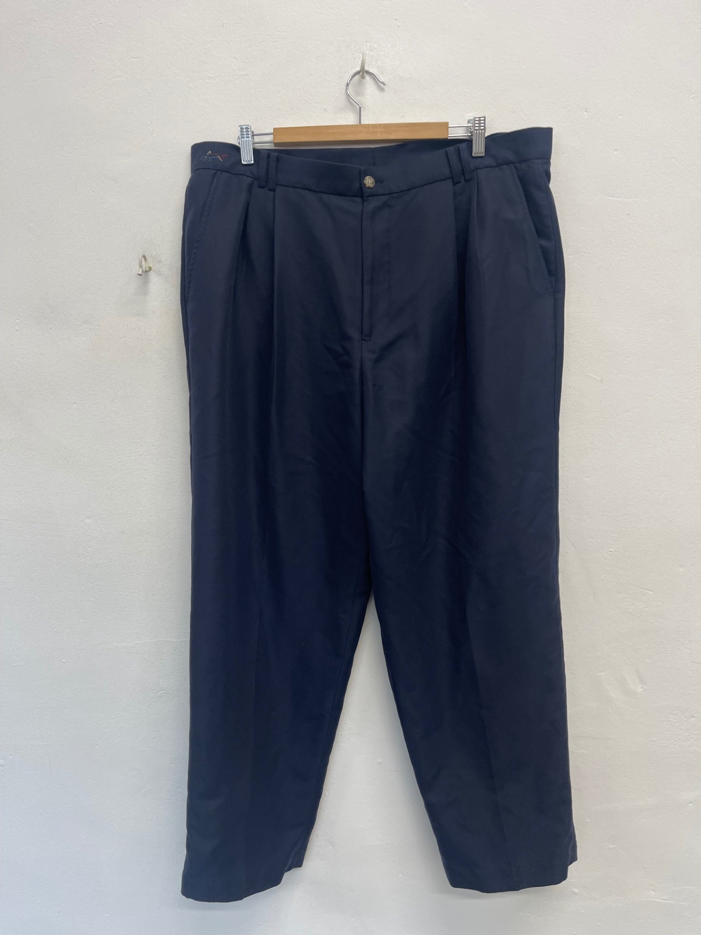 Fabulous Greg Norman golf trousers  40X30 Navy Blue ES609