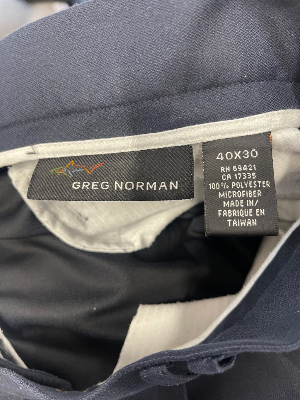 Fabulous Greg Norman golf trousers  40X30 Navy Blue ES609