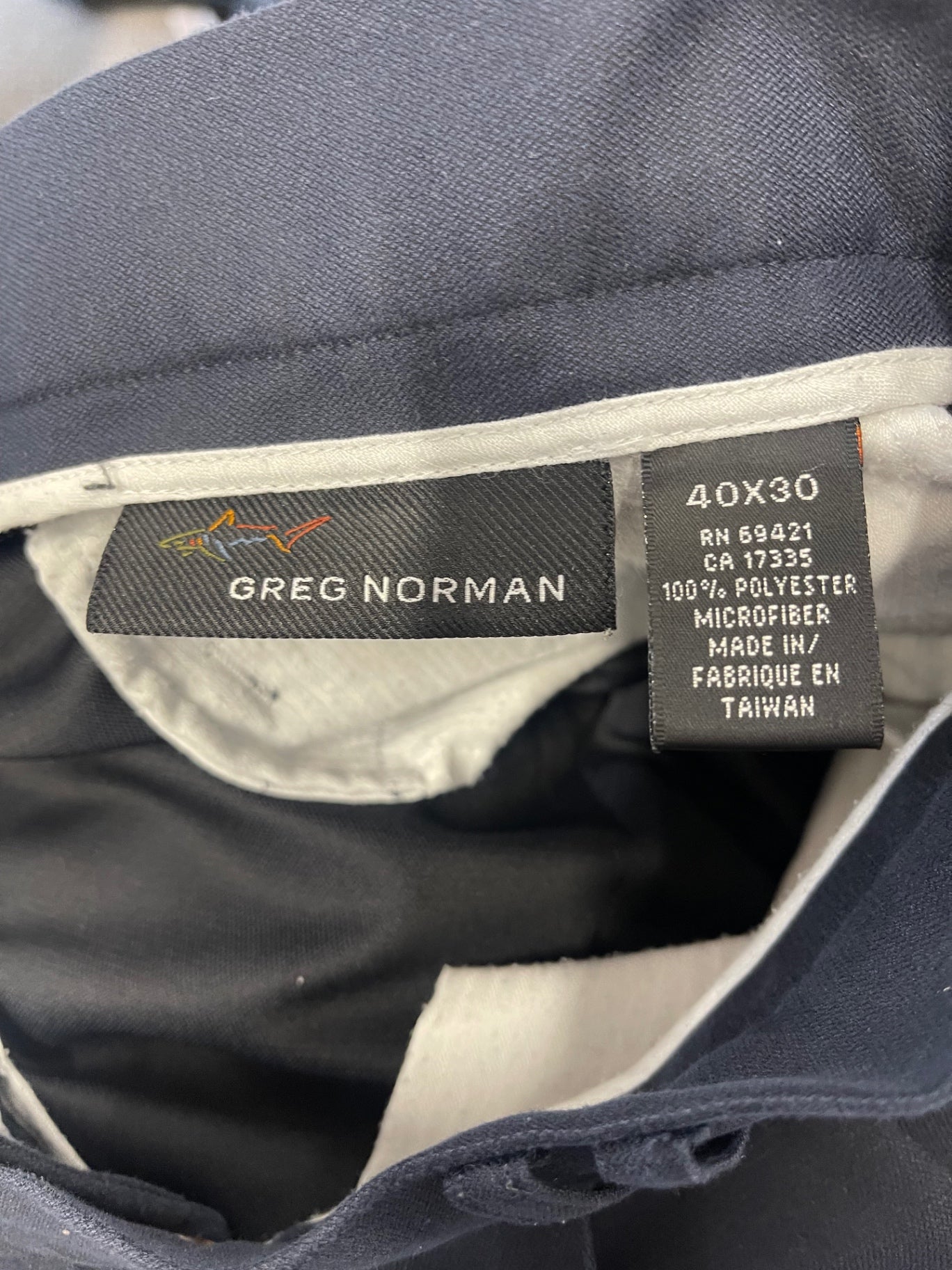 Fabulous Greg Norman golf trousers  40X30 Navy Blue ES609