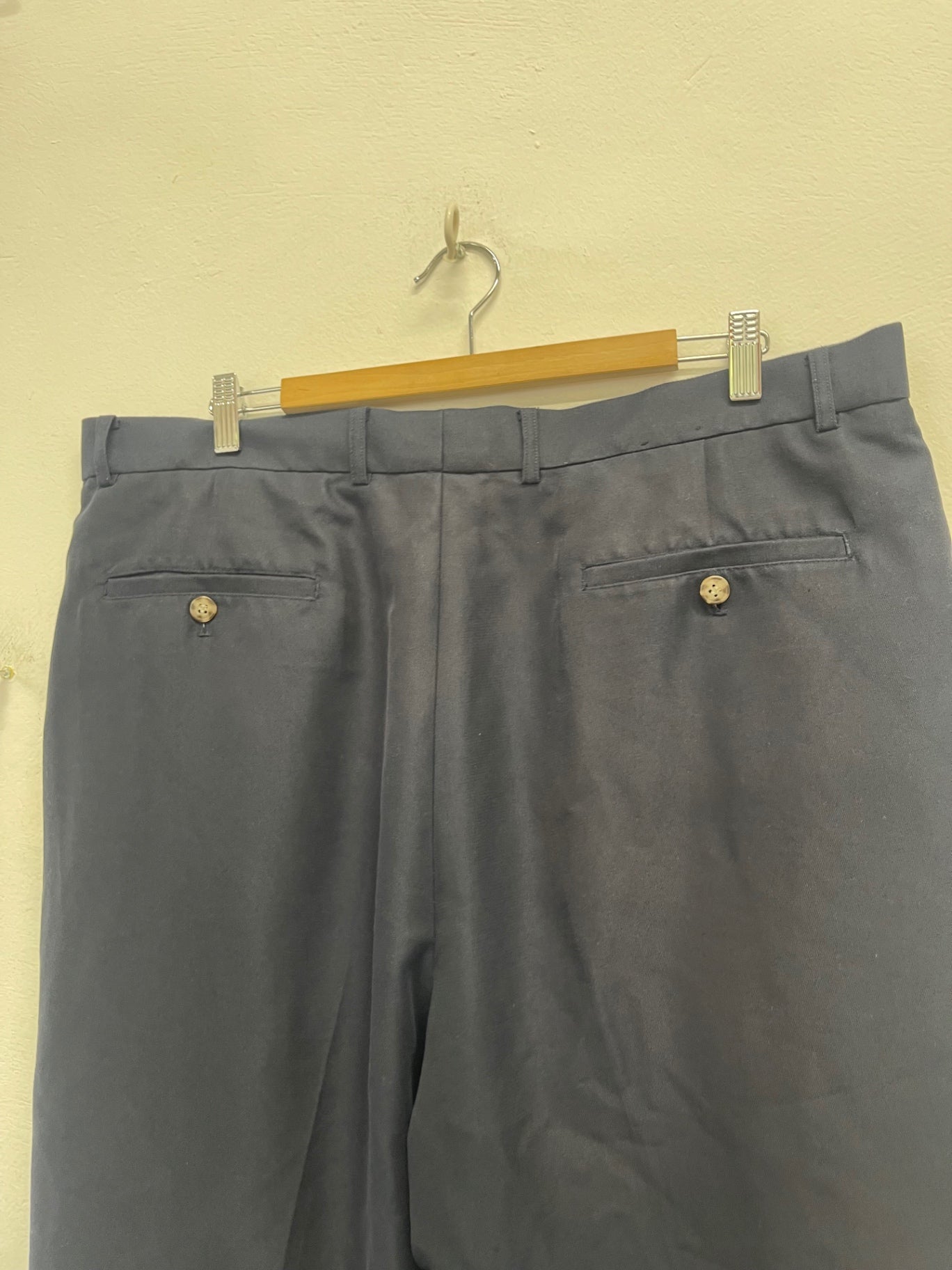 Fabulous Greg Norman golf trousers  40X30 Navy Blue ES609