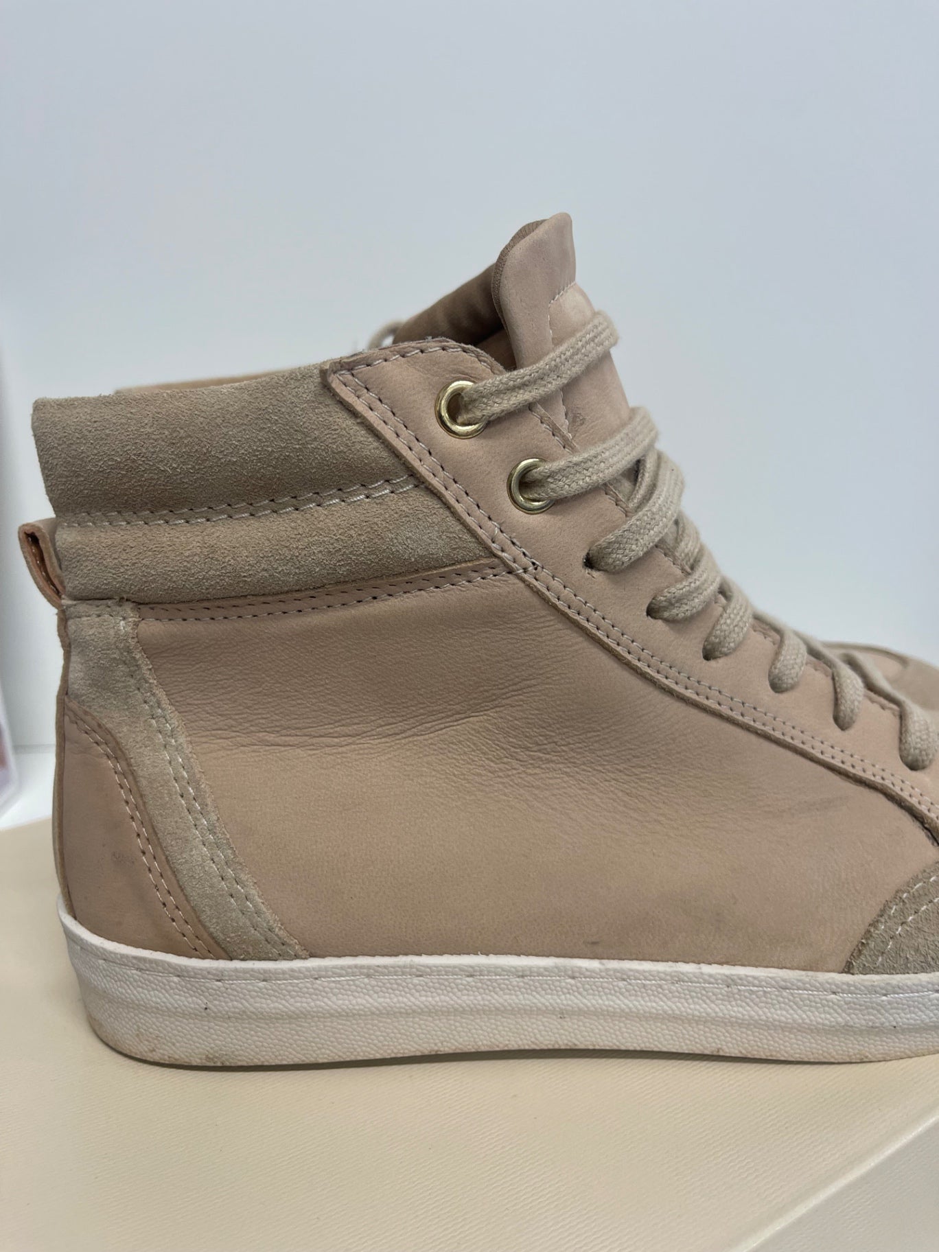 Stunning Next leather high top gold  Sneakers Uk5.5 Beige kS544