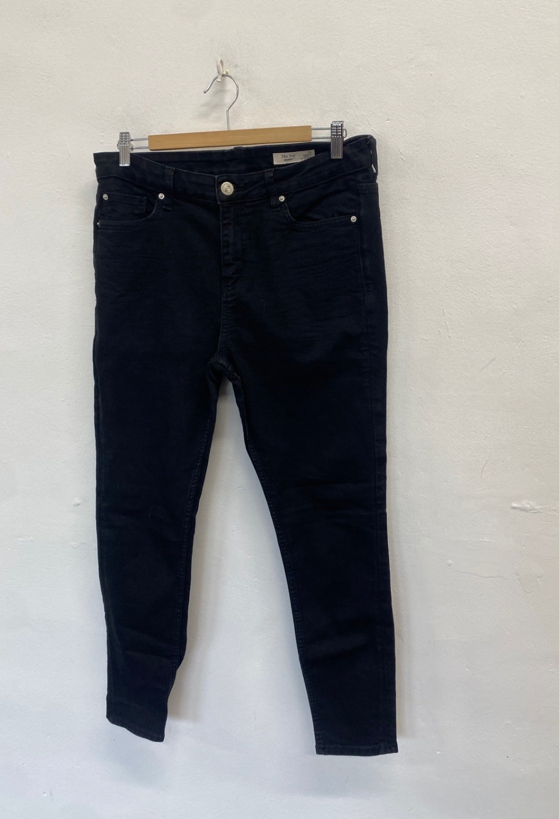 Stunning Marks & Spencers the ivy Skinny jeans UK 14 Black DM561