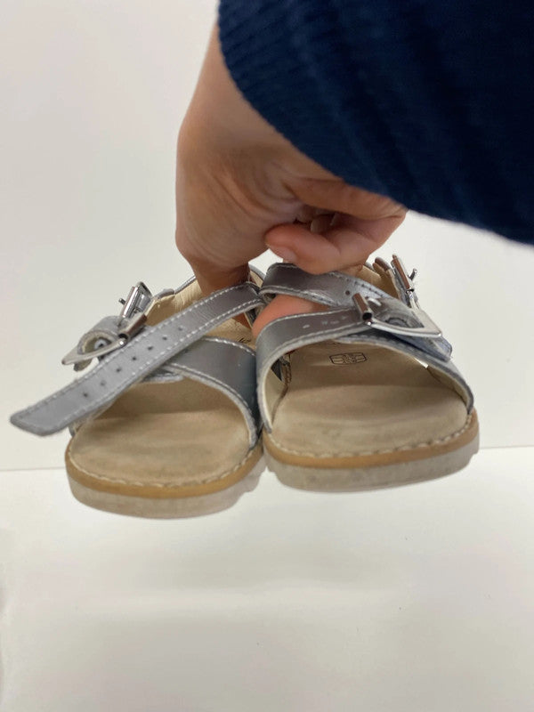 Fab girls Holiday sandal swim shoe bundle Clark’s / Bobux size 4 / Eu 20 #48 AL002