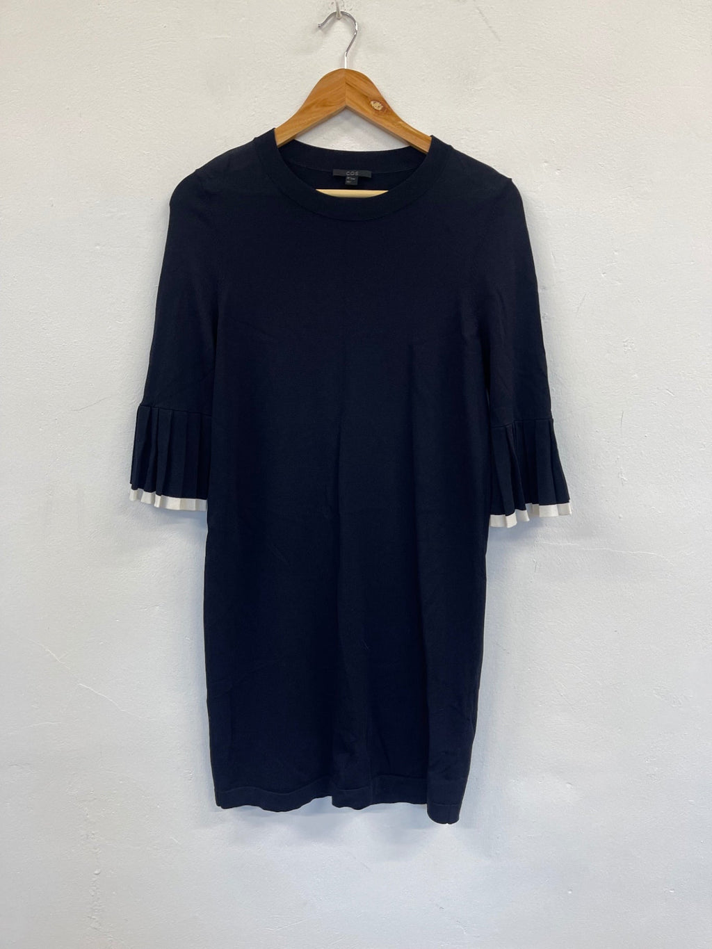 Fabulous COS Fine knit Bell sleeve Dress UKS Navy White trim SA514