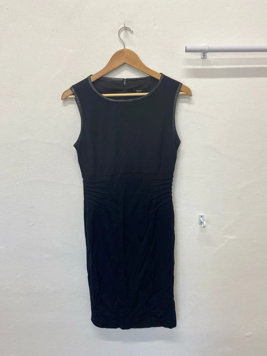 Fabulous black Bodycon pencil dress by Premise size 2 Uk12 MW001