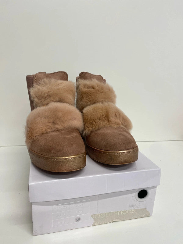 Fabulous Ideal shoes pink fluffy boots uk6 GK002