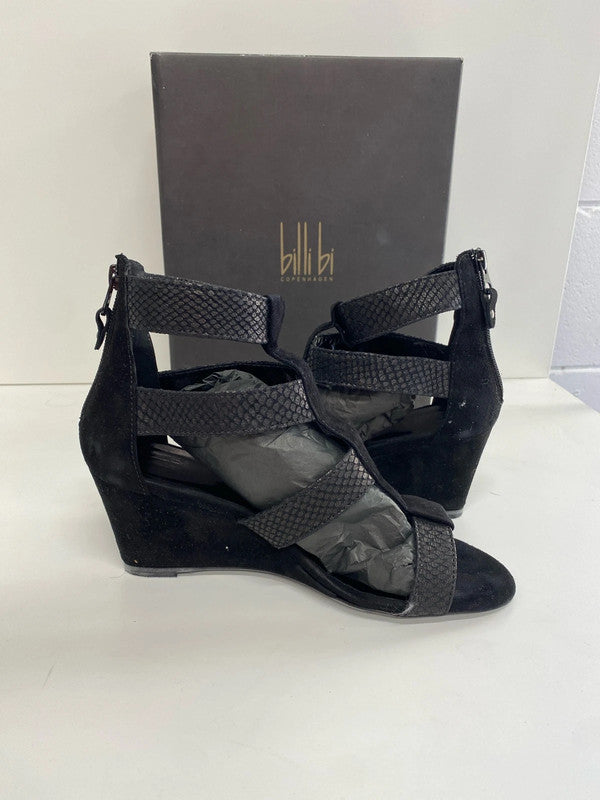 Gorgeous Billi Bi snakeskin and velvet strappy wedge heel 6 KM004