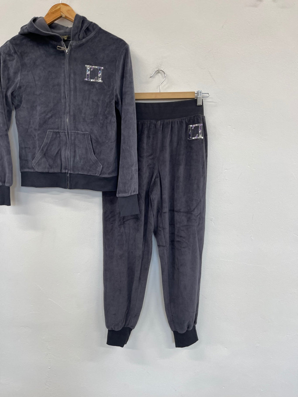 Stunning Lipsy Velour Y2K Tracksuit UK12 Grey KS544