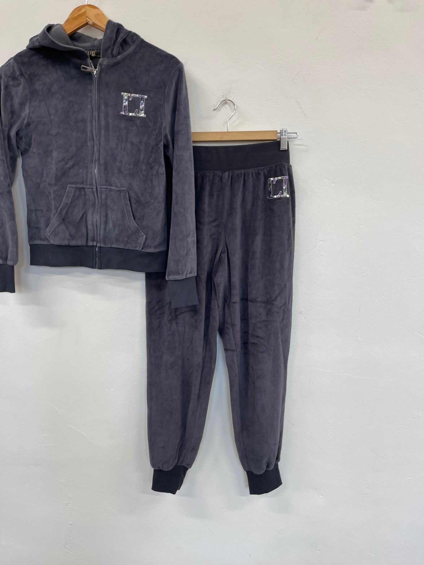 Stunning Lipsy Velour Y2K Tracksuit UK12 Grey KS544