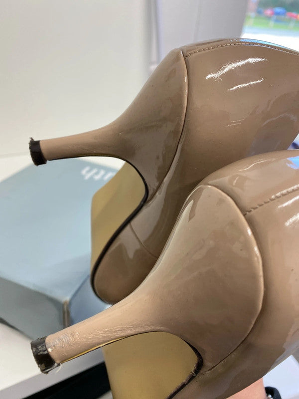 Fabulous Nude patent court shoes Uk7 by South classic IM001