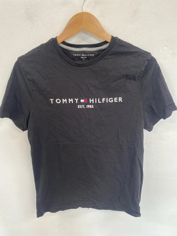 Classic Tommy Hilfiger black logo t-shirt M SD001