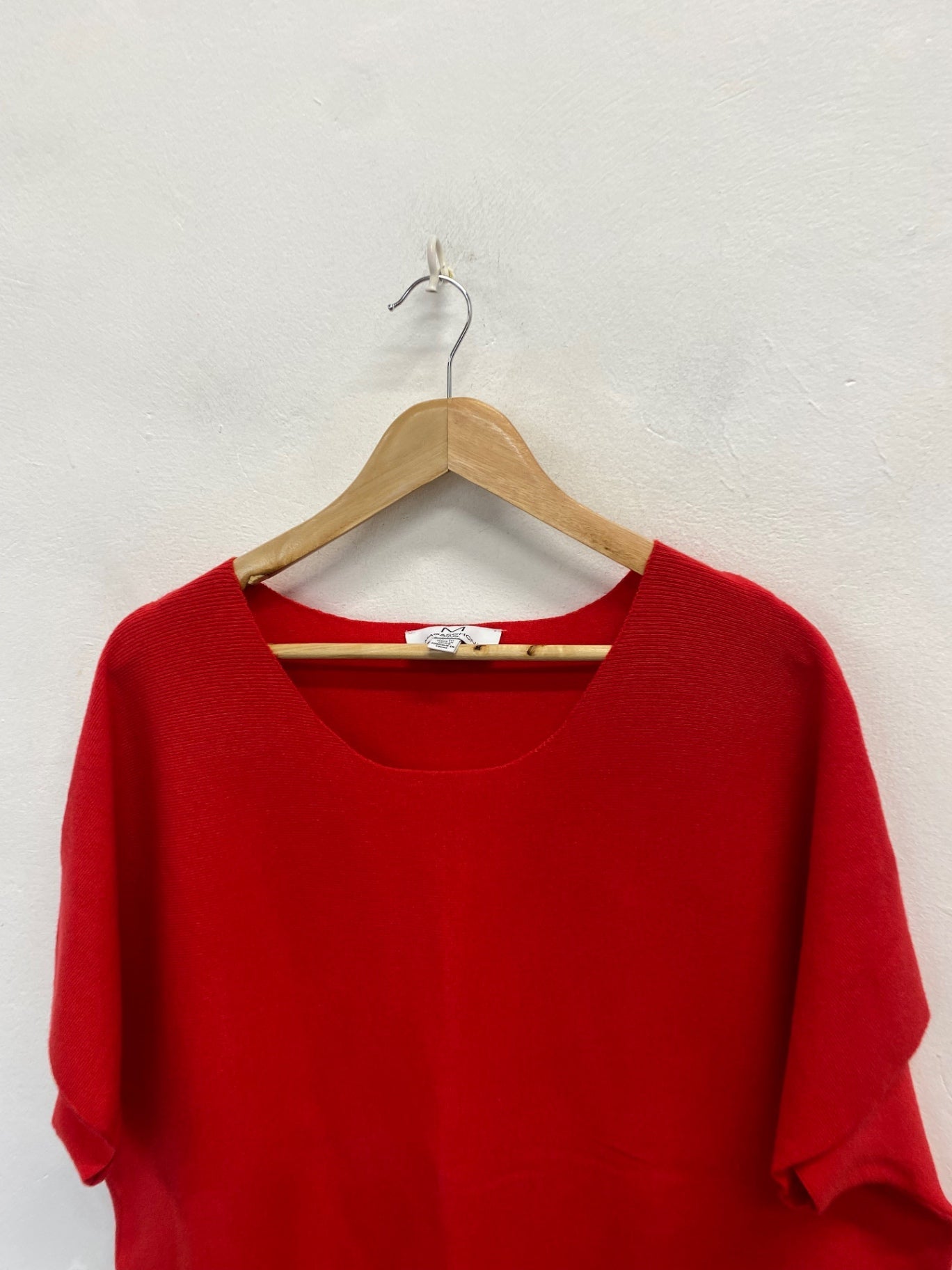 Stunning MAGASCHONI Knitted top UK 14 Red DM561