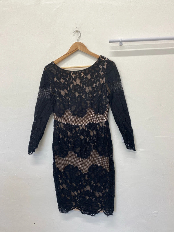 Fabulous Coast Overlay occasion dress Uk14 black & nude MW001