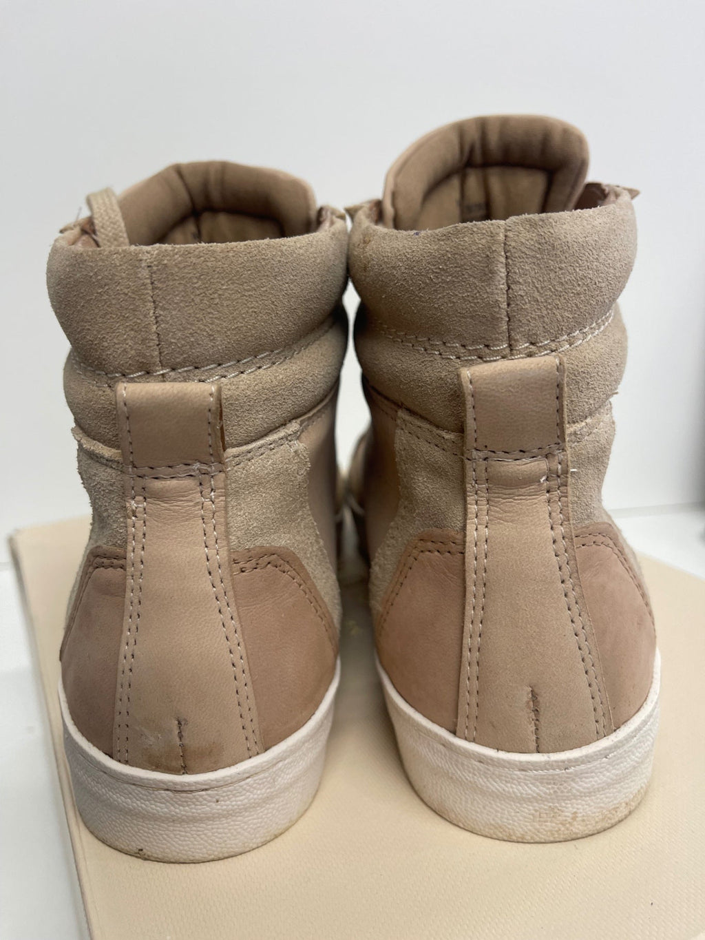 Stunning Next leather high top gold  Sneakers Uk5.5 Beige kS544