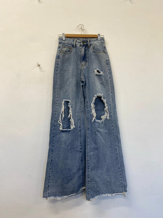 Fun and flirty Romwe wide leg ripped jeans uk 8 KD001