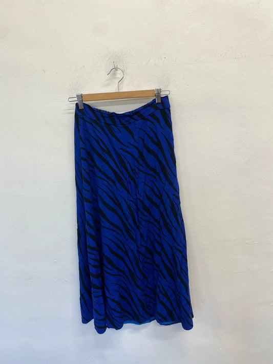 Lovely Luella dark blue zebra print floaty midi skirt UK w26 JM005