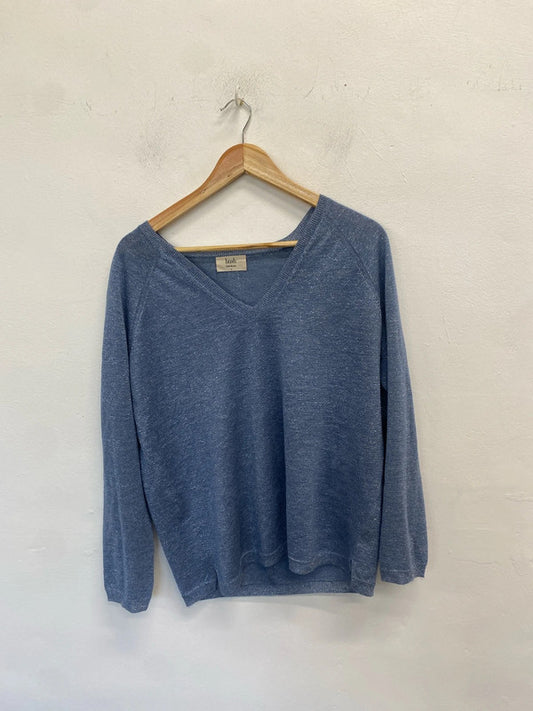 Stunning hush blue metallic thread jumper v neck UK S JP001