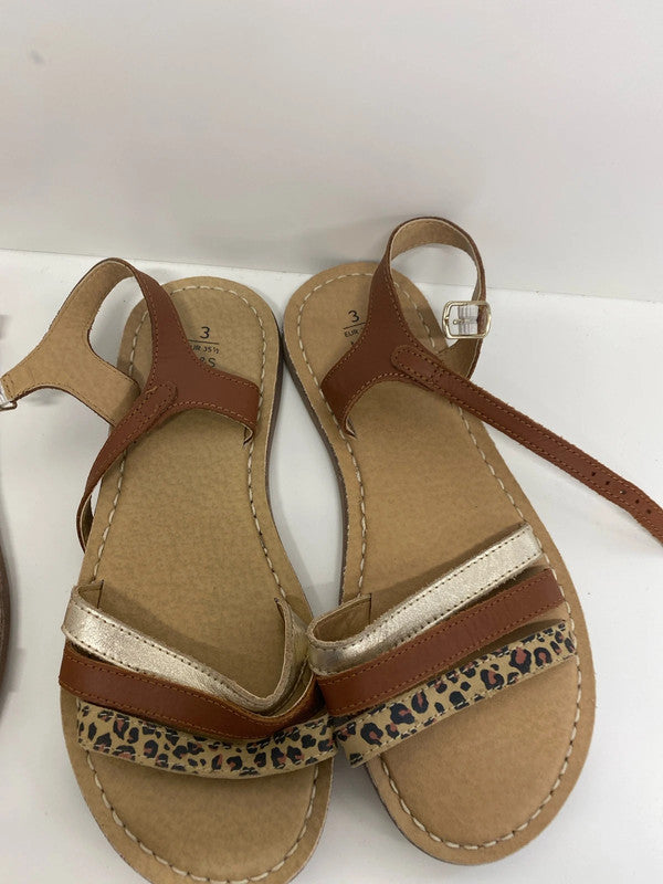 Fabulous Bundle of Girls M&S leather sandals classics Uk3 #18 MA003