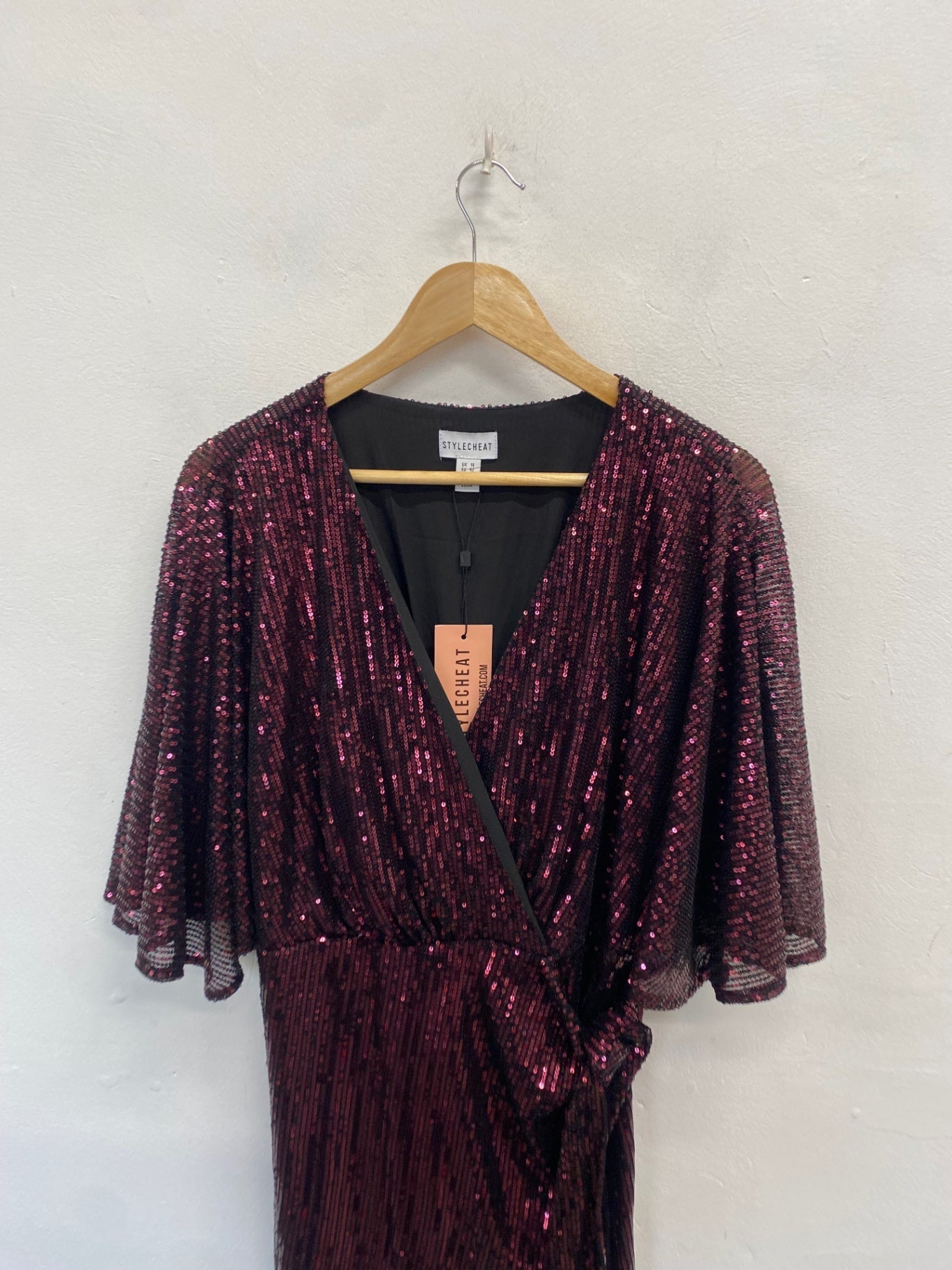 Stunning Style Cheat Mini dress UK 14 Burgundy sequin party DM561