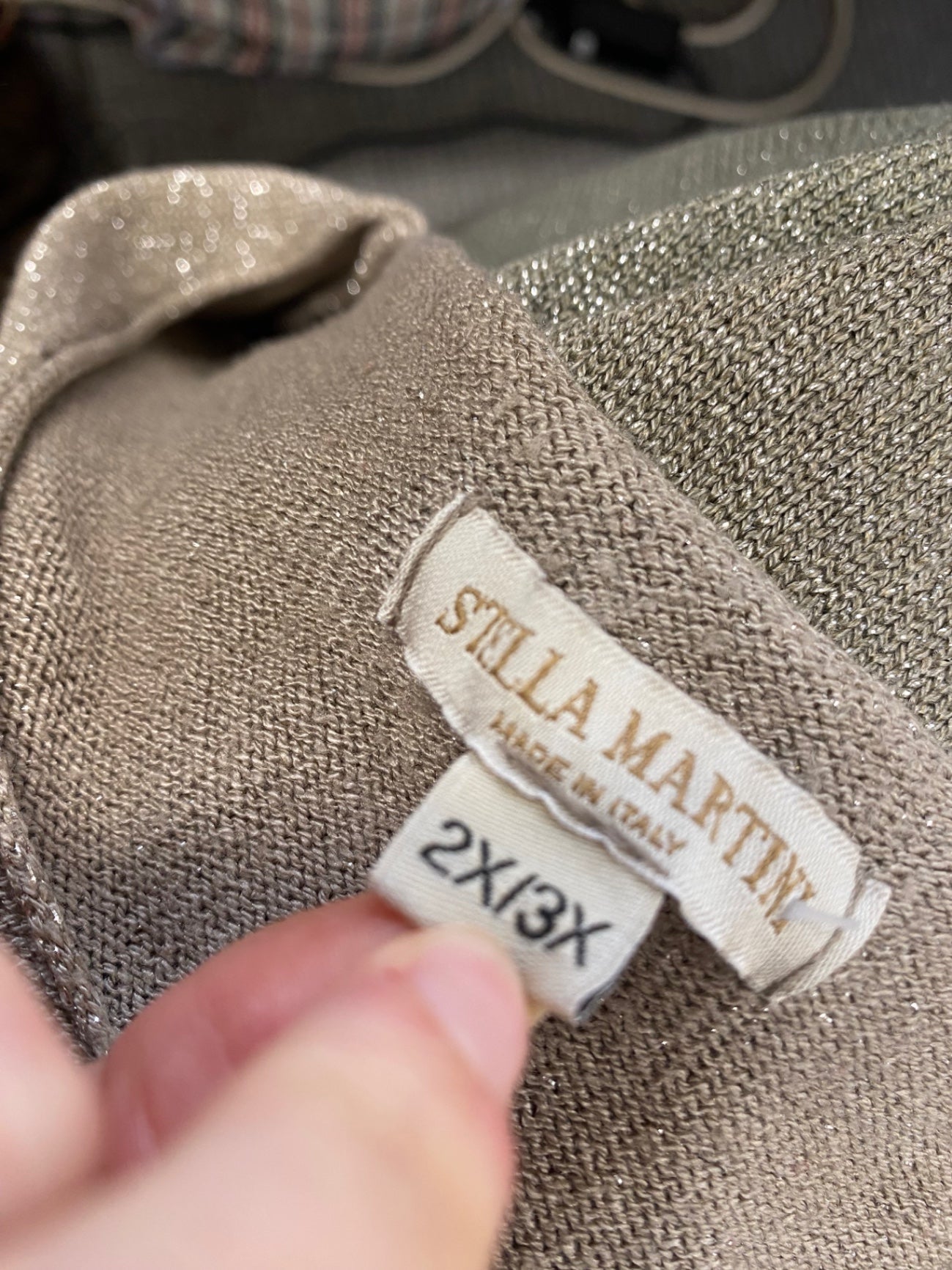 Stunning Stella Martini V neck jumper UK 16 Champagne shimmer DM561