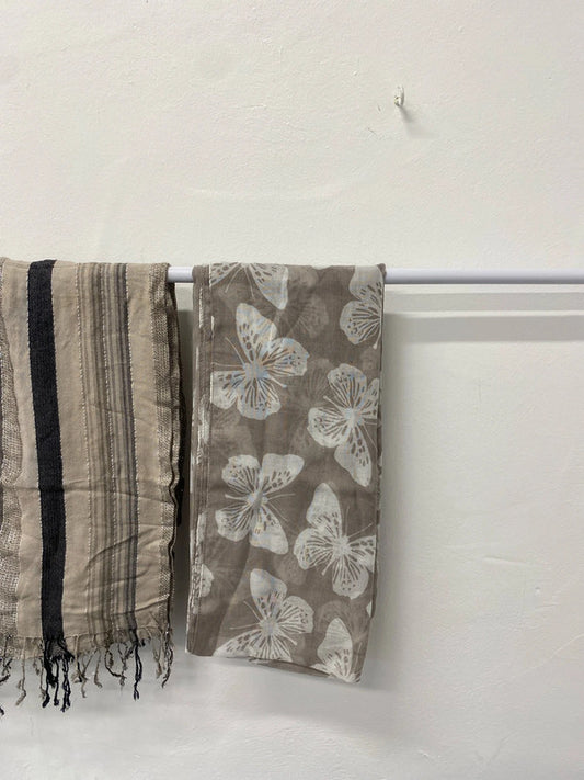 Lovely trio of scarves patterned cosy one size #45 LD003