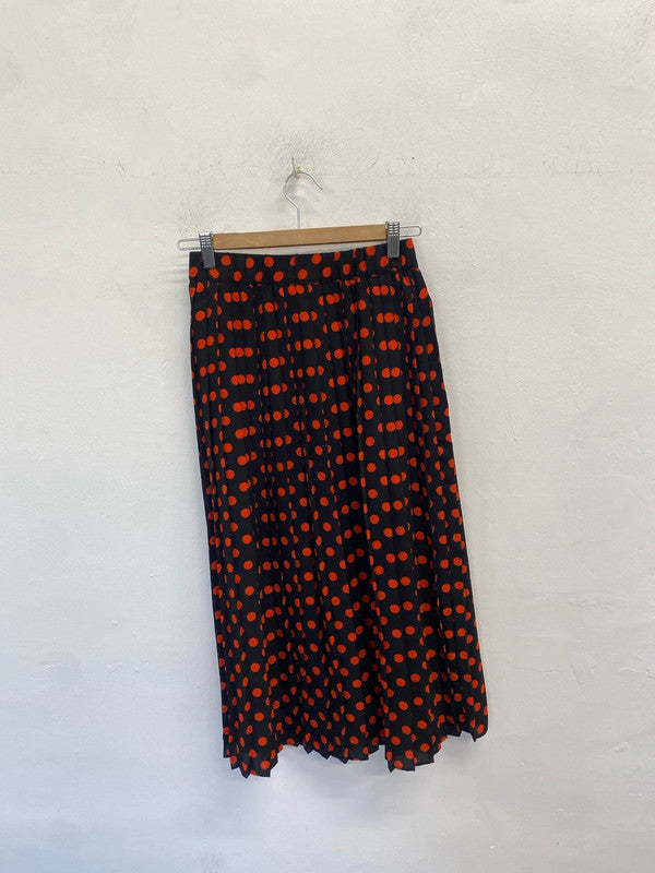 Lovely warehouse red black spotty pleated skirt UK 6 HDR01