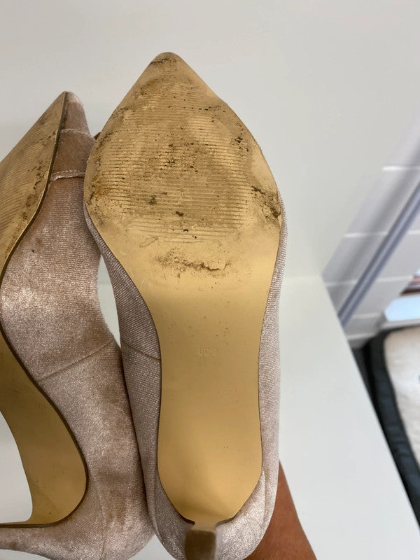 Fabulous River Island blush faux velvet occasion shoes gold buckle UK6 KM004