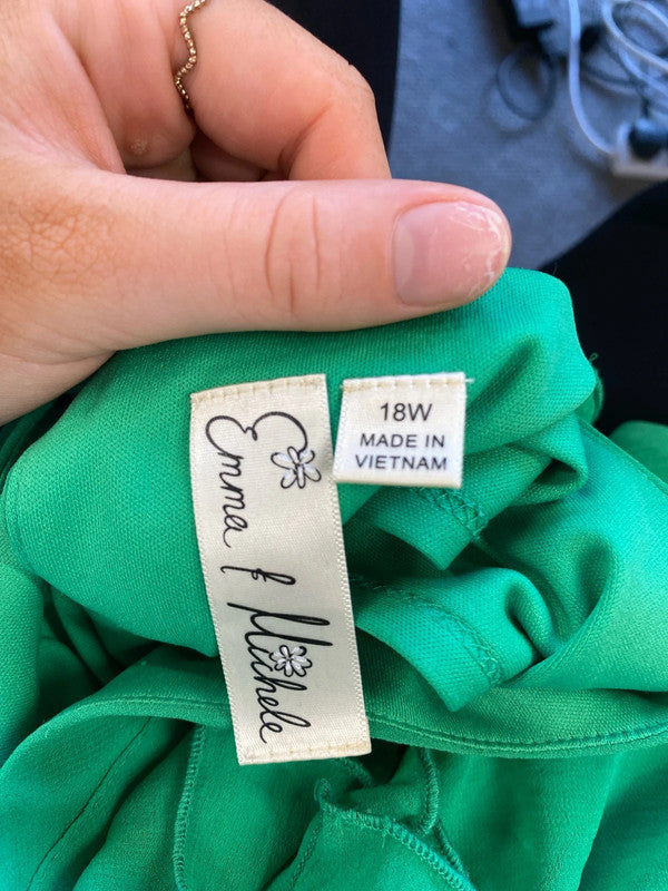 Stunning Emma & Michelle green floaty fit and flare dress uk 18 NC001