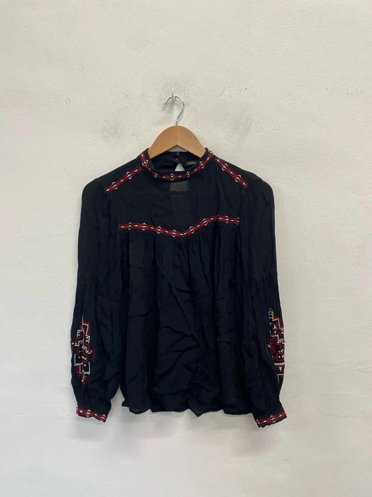 Lovely river island black semi sheer blouse red pattern UK S KM004