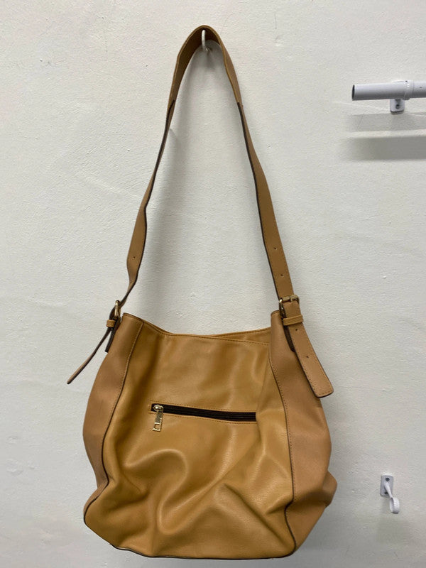 Super cute Accessorize Tan handbag faux leather KM004