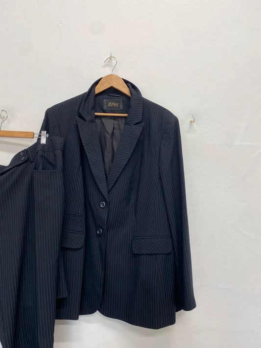 Lovely trio of tailored for you pinstripe navy blazer trouser and skirt UK 22/24 NC001 #57