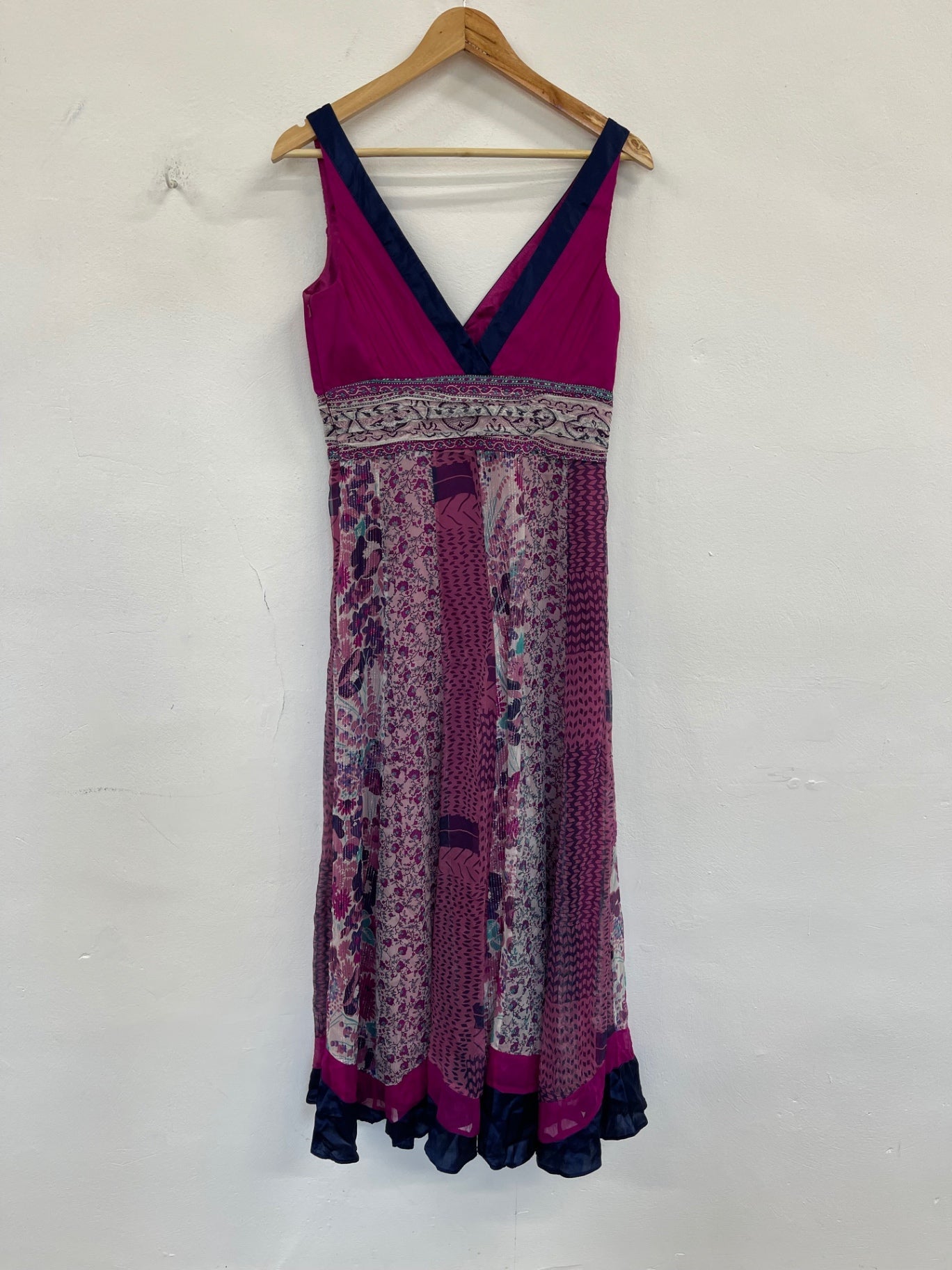 Stunning Monsoon silk floaty romantic Dress Uk10 Fuchsia/Magenta KS544