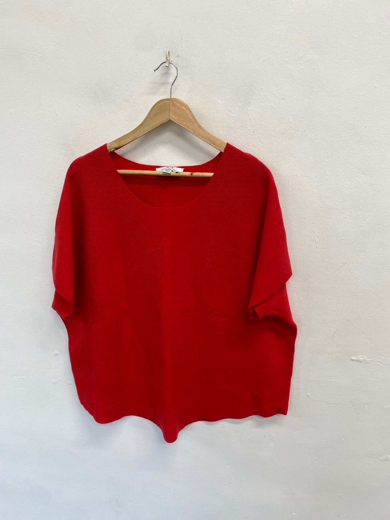 Stunning MAGASCHONI Knitted top UK 14 Red DM561