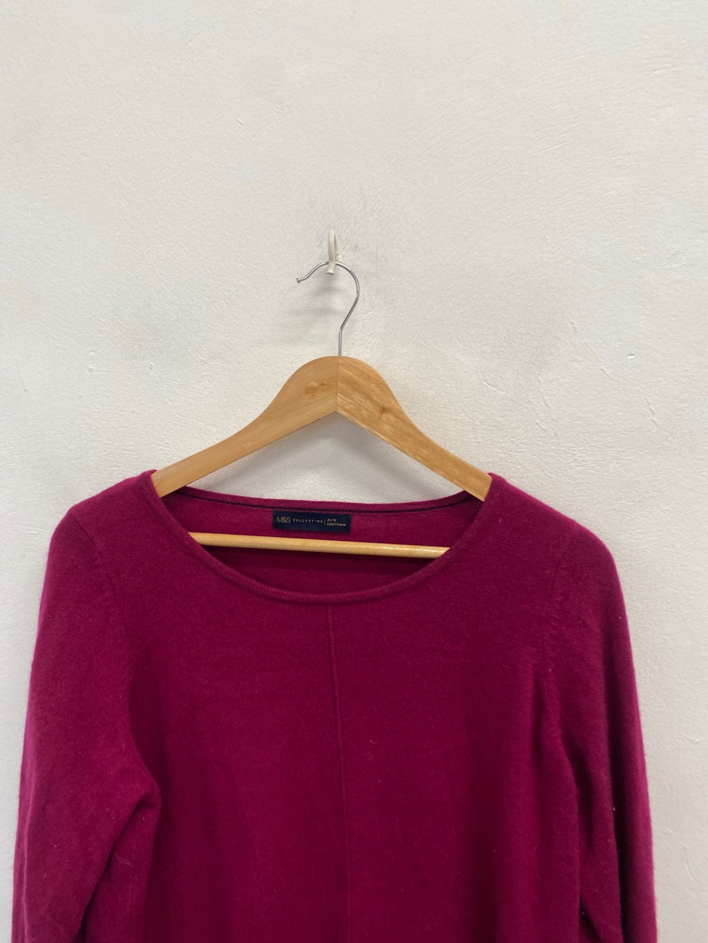 Stunning M&S Knitted jumper UK 18 Magenta pink cashmere SO560