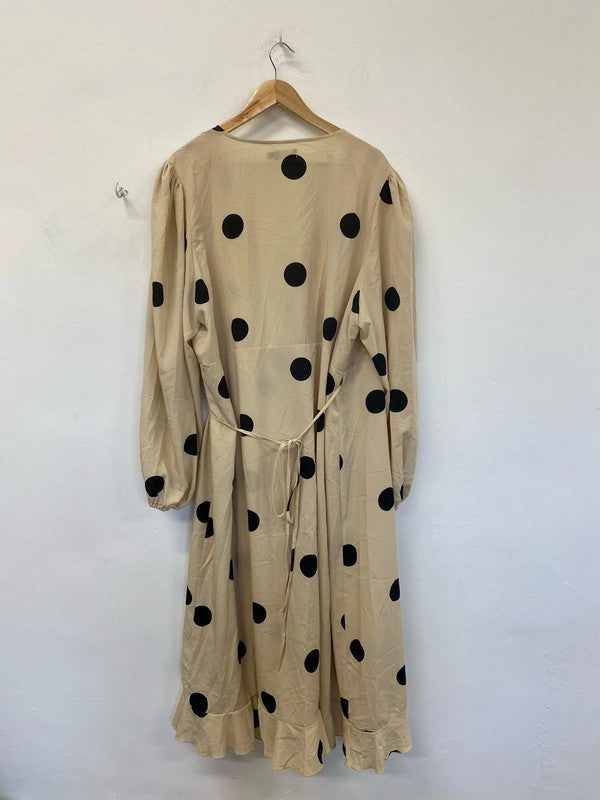 Pretty Little Thing Stunning Beige & Black Polka Dot Wrap Dress UK 24 RM002