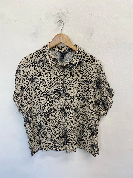 Lovely new look animal print lightweight shirt UK 16 AG005