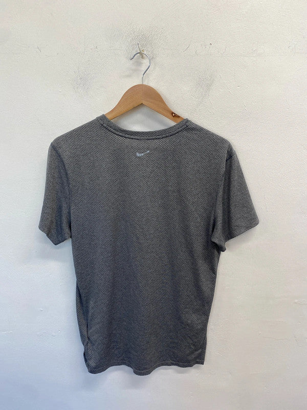 Fabulous men’s Nike running grey running dri fit top UK M CJ001
