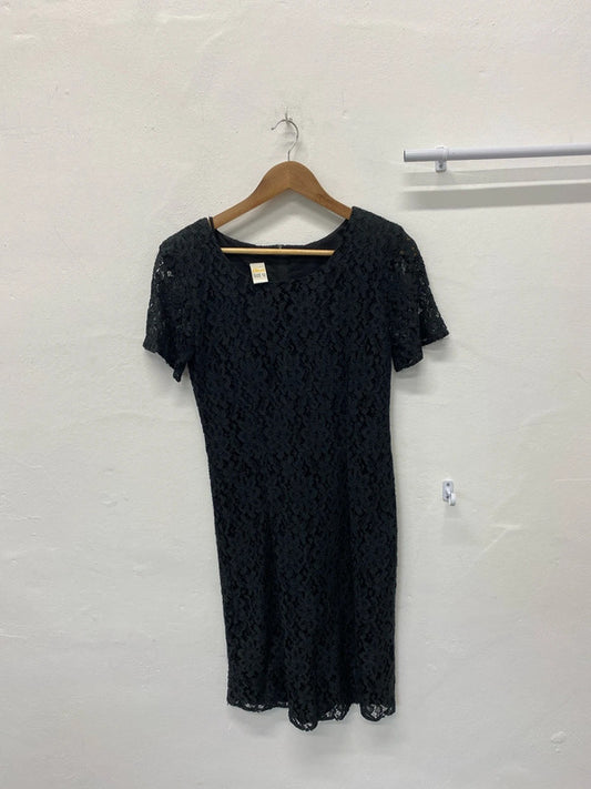 Fabulous lace fit & flare dress vintage 1990’s Uk12 black party MM005