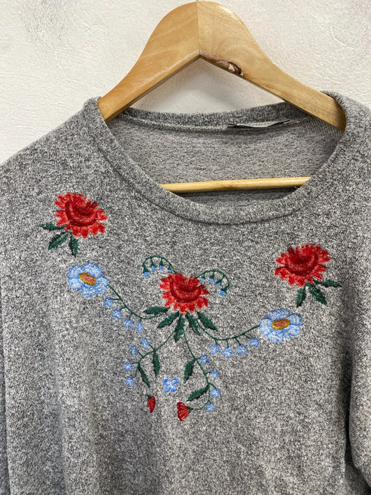 Gorgeous Zara trafaluc grey flower embroidered jumper UK L LB005